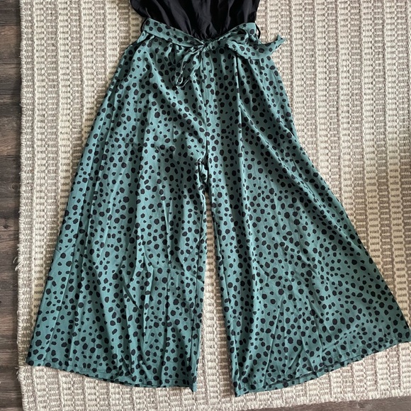 Black & Teal Polk a Dot Romper - Picture 2 of 4